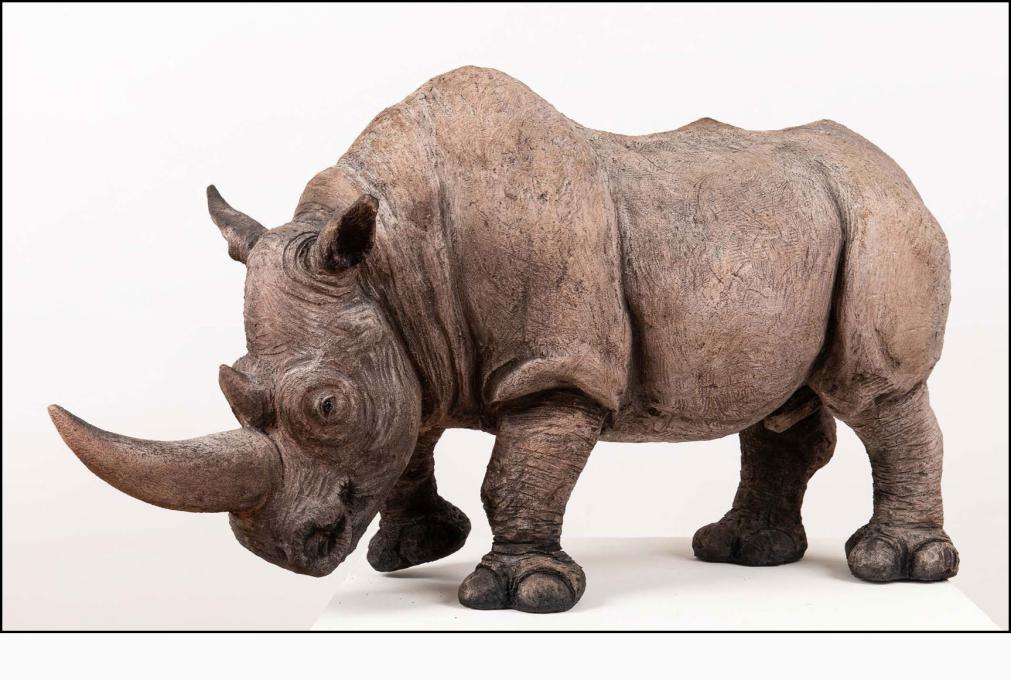 White rhinoceros « Volte-face » - Raku ceramic - 77x46x27 cm (left side)