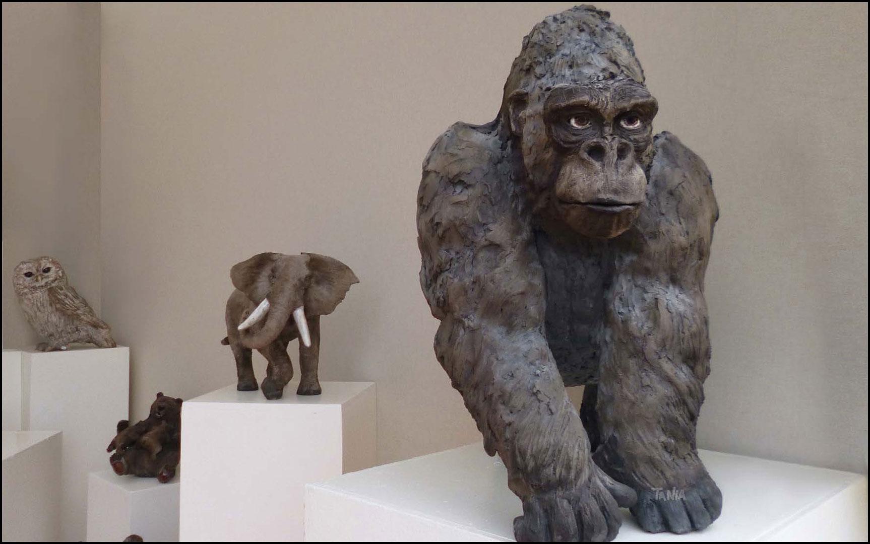 Gorille des Montagnes - Céramique Raku - 57x54x30 cm