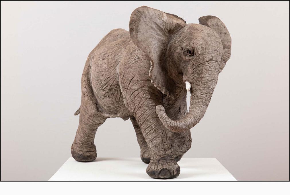 Eléphanteau « L’éffronté » - céramique Raku - 64x45x42 cm