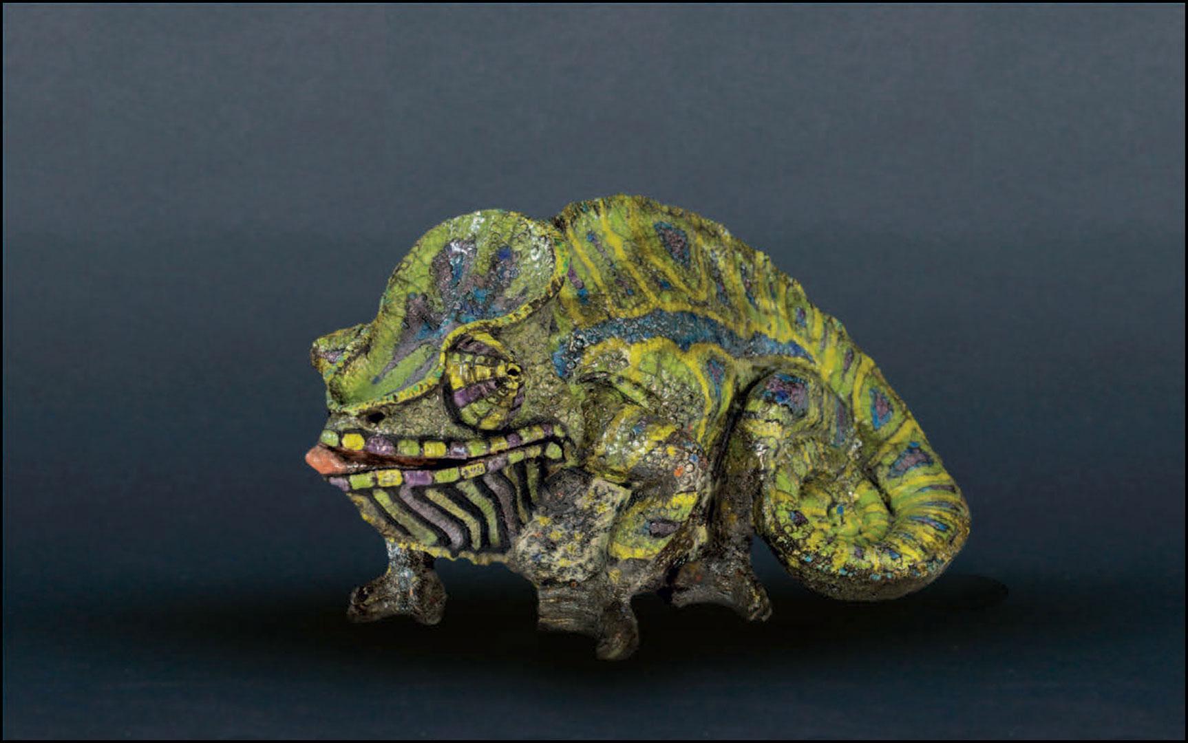 Caméléon « l’endormi » - céramique Raku - 35x13x18 cm