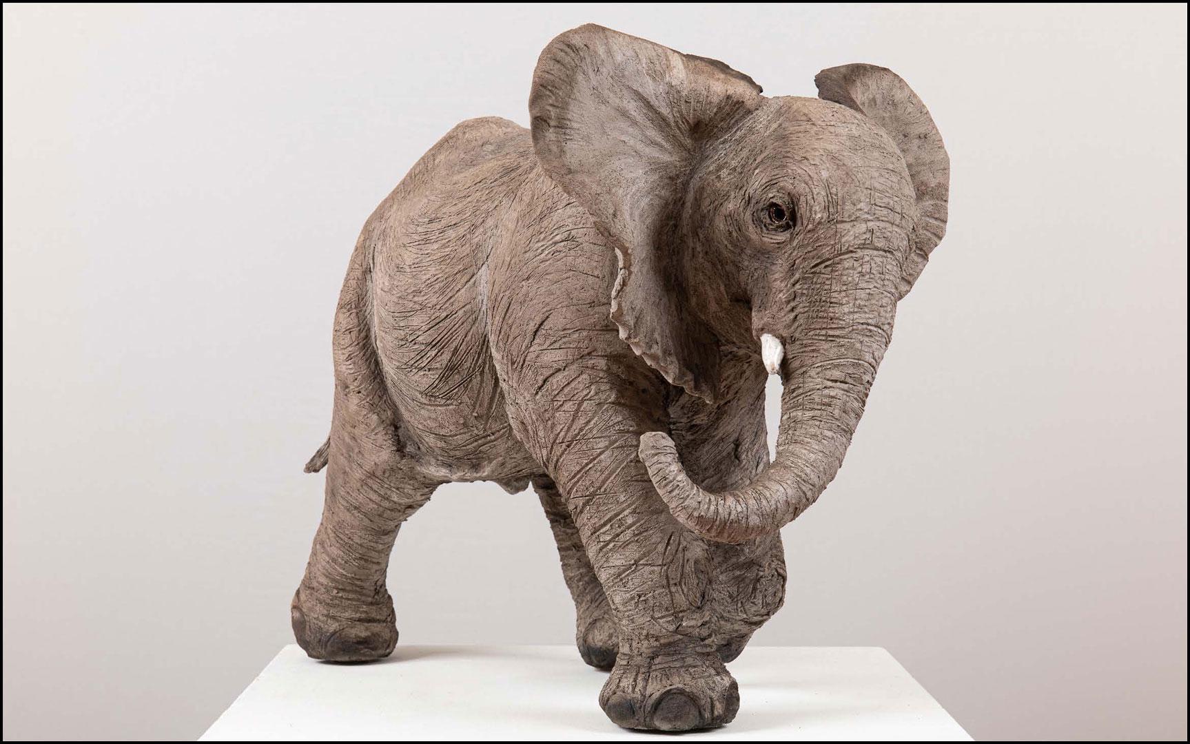 Eléphanteau « L’éffronté » - céramique Raku - 64x45x42 cm