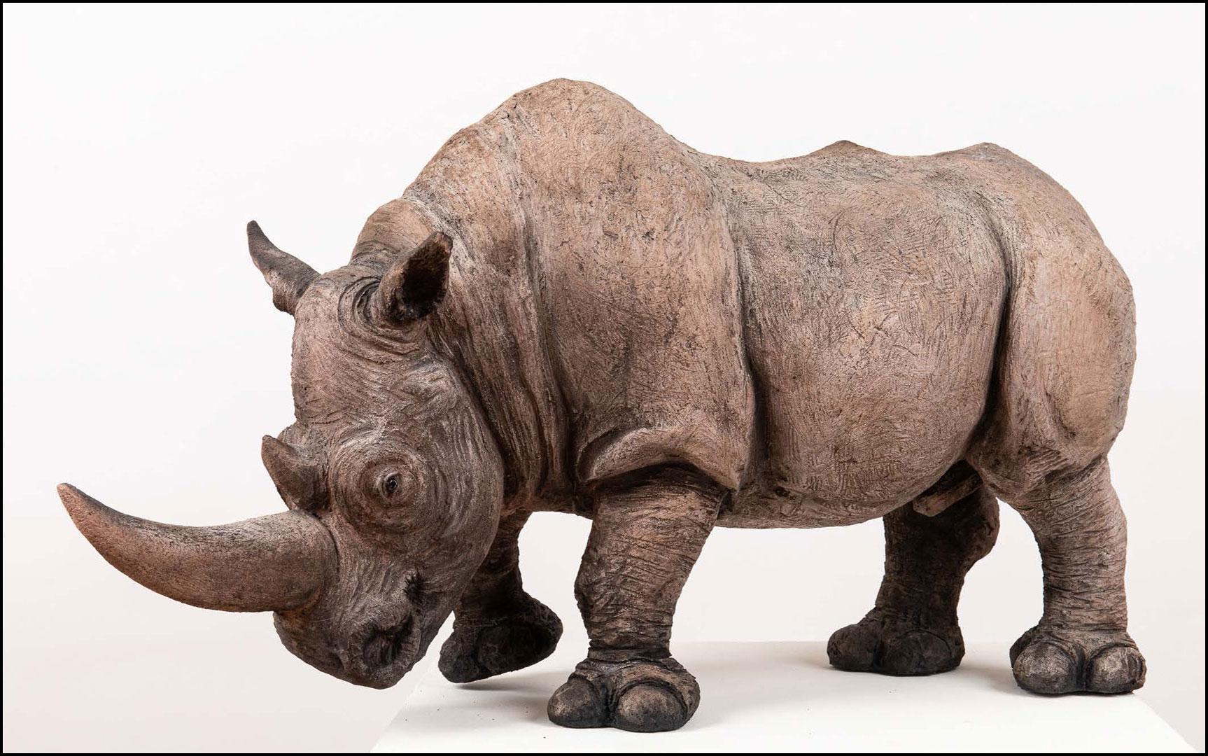Rhinocéros blanc « Volte-Face » - céramique Raku - 77x46x27 cm (profil gauche)